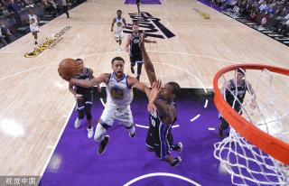 在半决赛与 在半决赛与